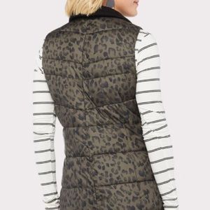 Peyton Jensen Leopard Rory Vest, medium